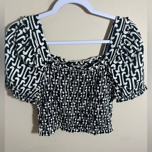 Monteau Los Angeles linen blend puff sleeve smocked crop top shirt size L